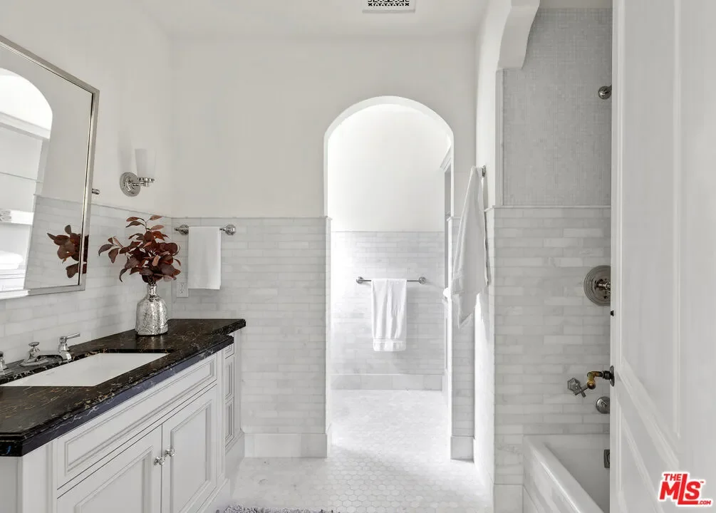1084 Golf Road, Montecito, California, United States. - Photo 44