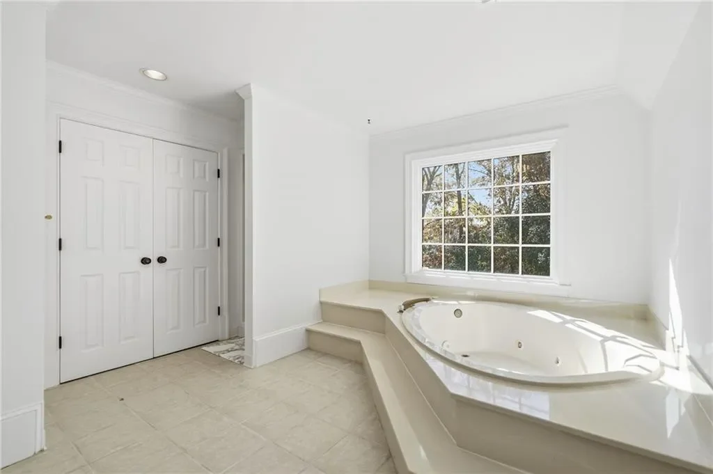 8520 Valemont Drive, Atlanta, Georgia, United States. - Photo 35
