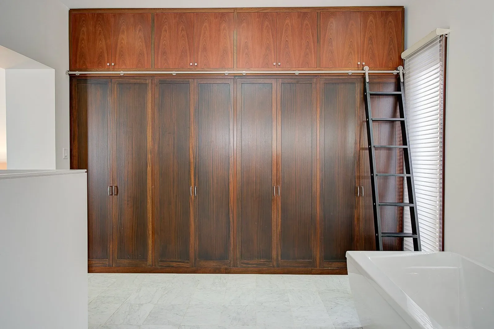 Gallery photo 12