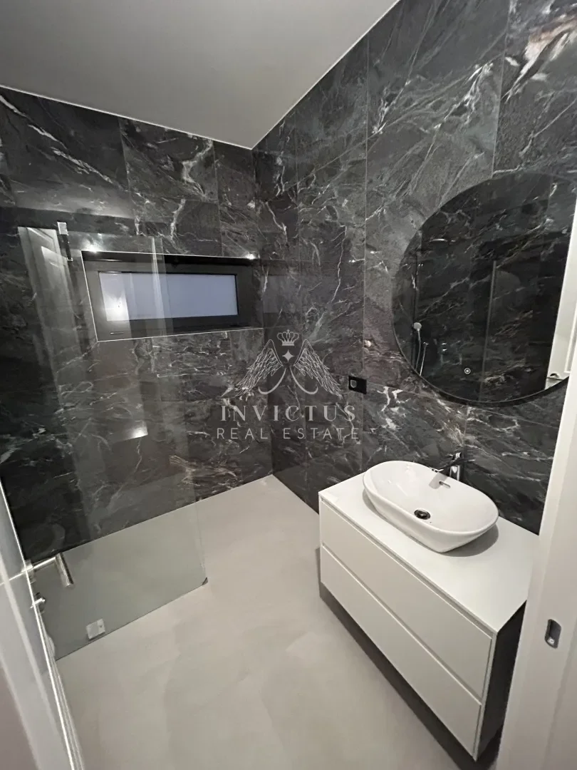 Gallery photo 1