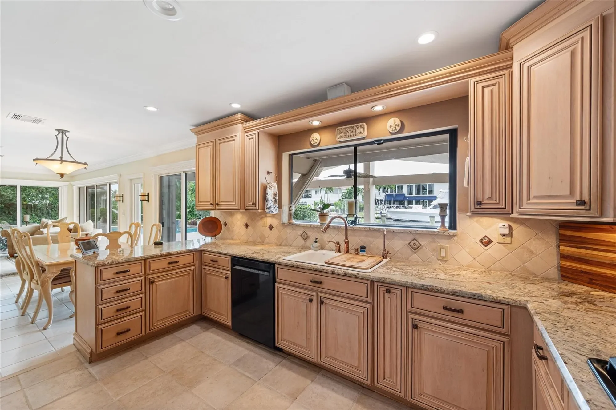 2870 NE 26th St, Wilton Manors, Florida, United States. - Photo 39