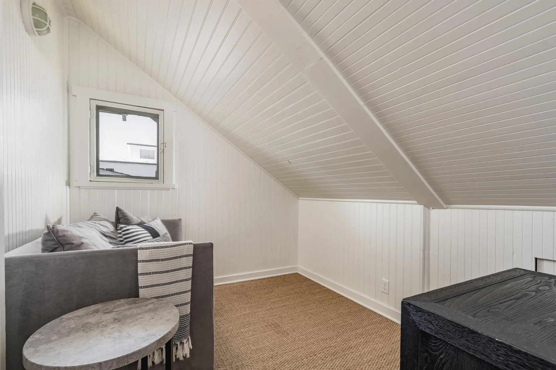428 Corona Del Mar, Santa Barbara, California, United States. - Photo 21