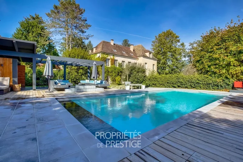 Montfort-l'Amaury, Île-de-France, France. - Photo 23