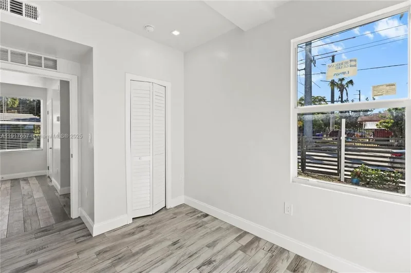 305 NW 58th Street, MIAMI, FL 33127, Miami, Florida, United States. - Photo 32