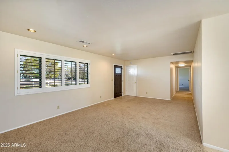 8230 Koch Field Road, Flagstaff, Arizona, United States. - Photo 12