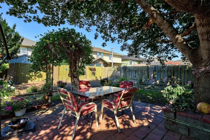 820 Ollek Street, Kamloops, British Columbia, Canada. - Photo 15