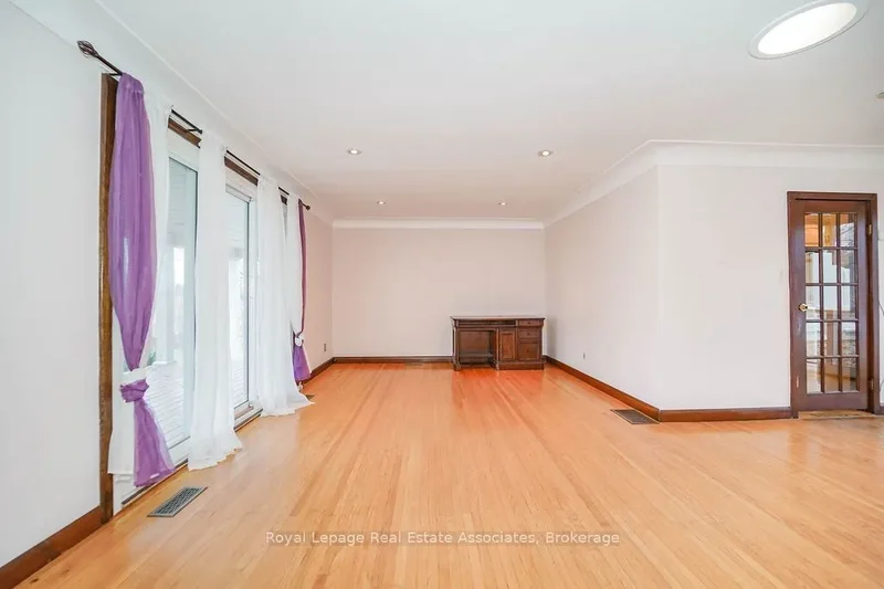 3364 Burnhamthorpe Road W, Oakville, ON L6M 4H2, Oakville, Ontario, Canada. - Photo 26