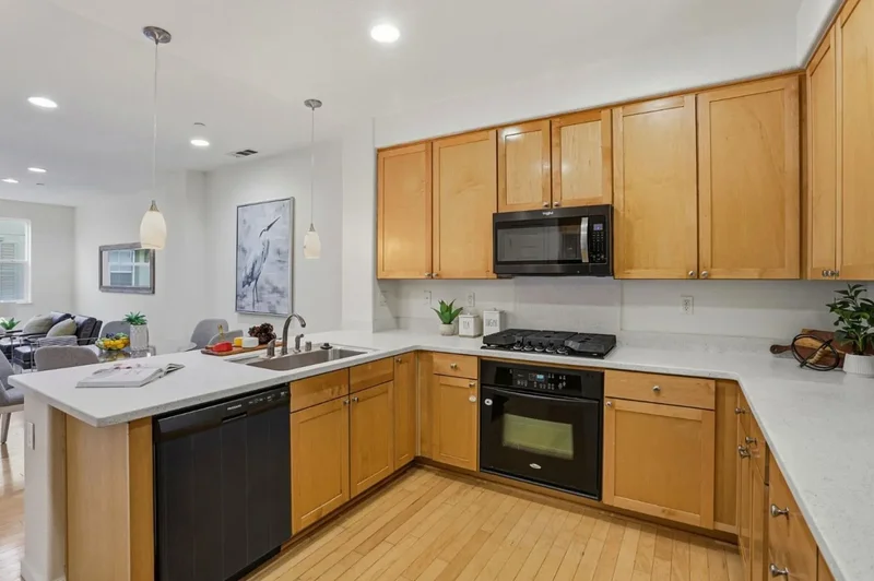 745 Mente Linda Loop, Milpitas, California, United States. - Photo 9