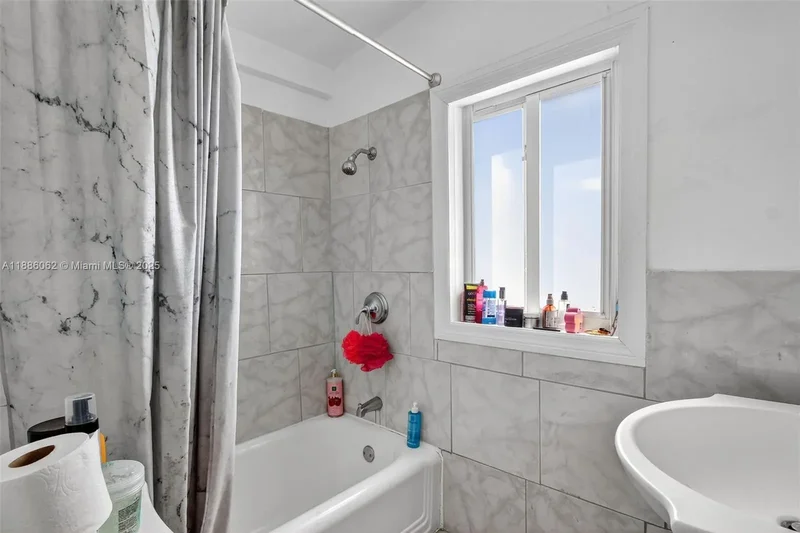 1680 NW 22nd Ct, Miami, Florida, United States. - Photo 39
