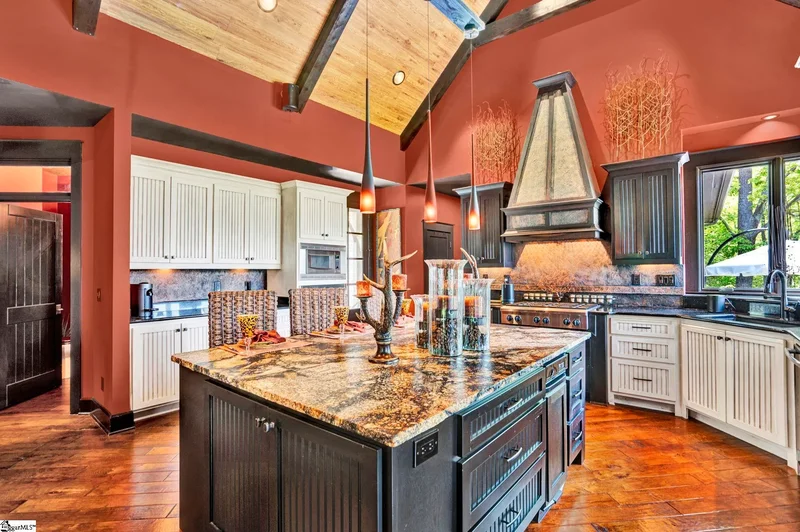 2 Sharptop Way, Landrum, SC 29356, Landrum, South Carolina, United States. - Photo 3