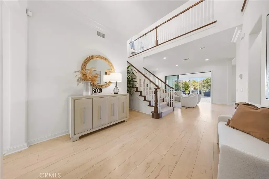14 Snowberry, Lake Forest, California, United States. - Photo 2