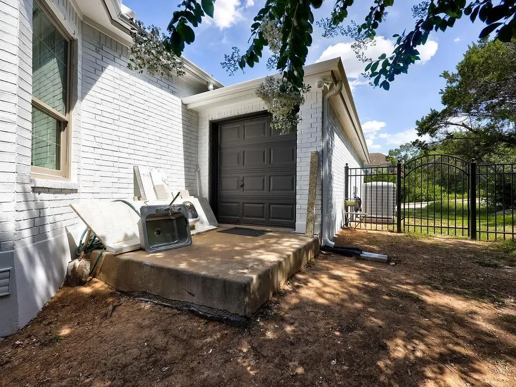 9902 Scenic Bluff DR, Austin, Texas, United States. - Photo 34