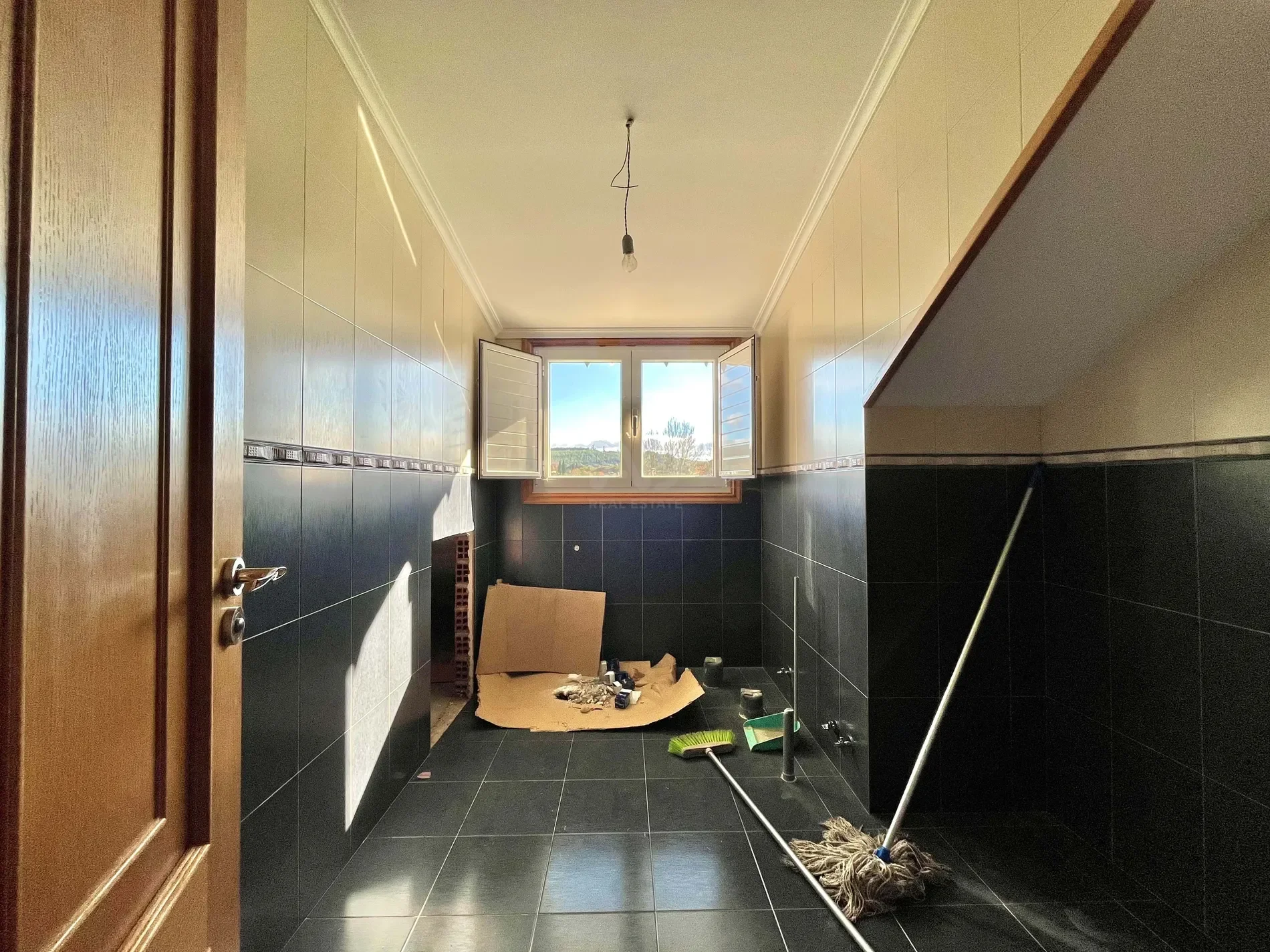 Gallery photo 3