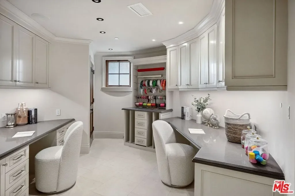 6882 Arizona Avenue, Los Angeles, California, United States. - Photo 22