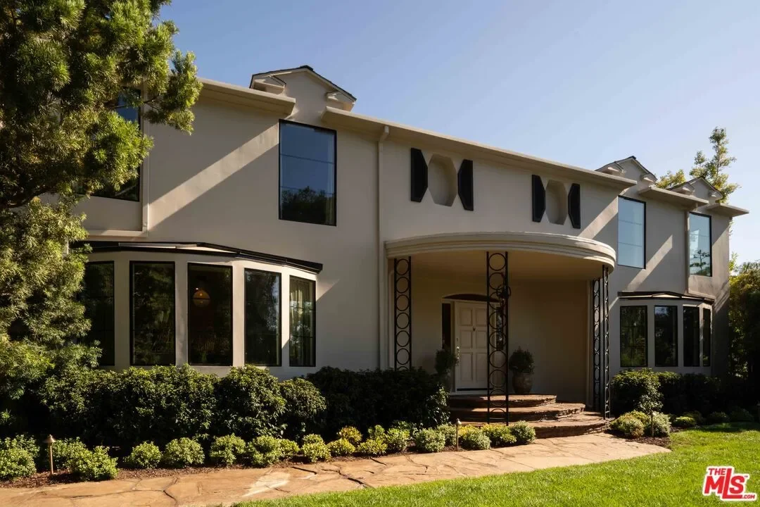 1364 Londonderry Pl, Los Angeles, California, United States. - Photo 10