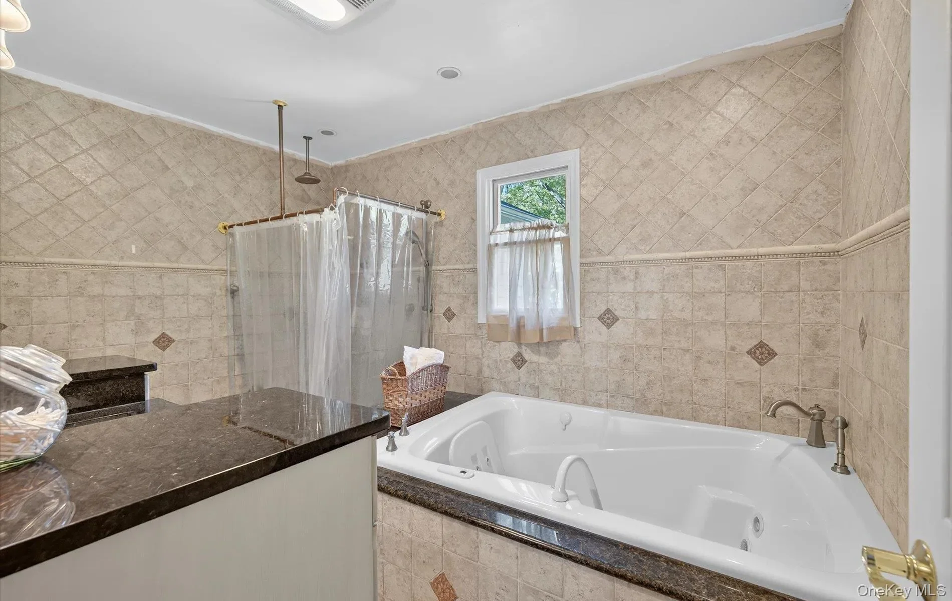 171 Dix Hills Road, Dix Hills, NY 11746, Huntington Station, New York, United States. - Photo 26