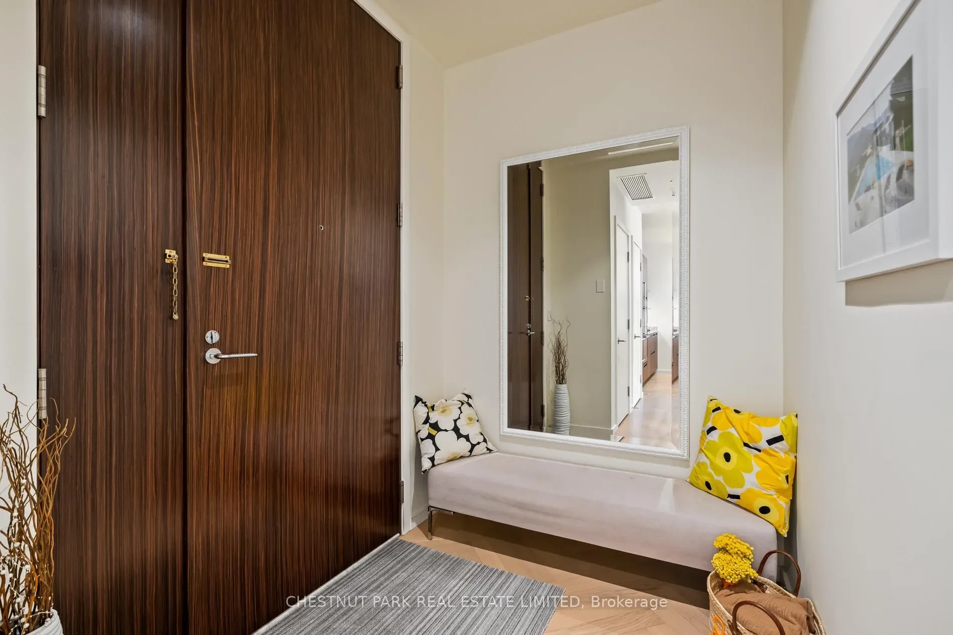 Gallery photo 3