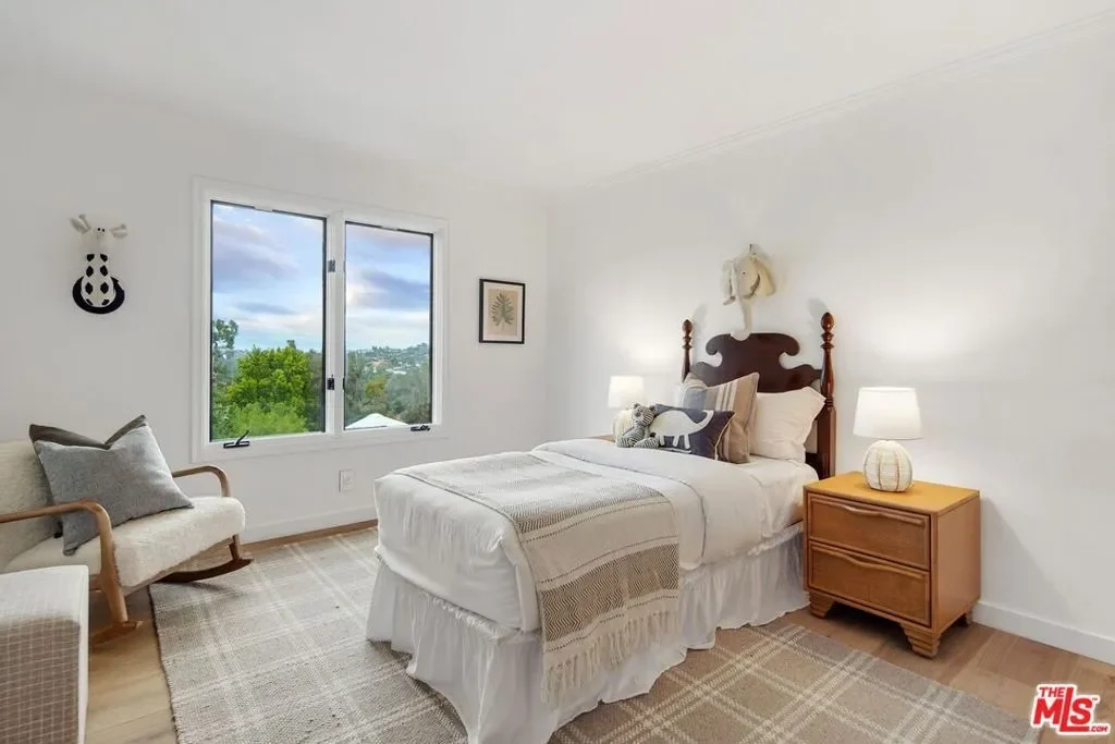 4050 Clarinda Drive, Los Angeles, California, United States. - Photo 3