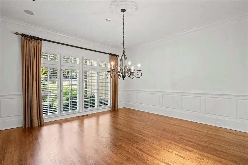 1655 Misty Oaks Drive, Atlanta, Georgia, United States. - Photo 6