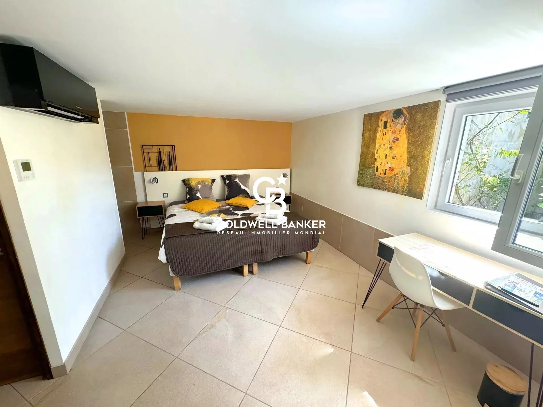 Gallery photo 3