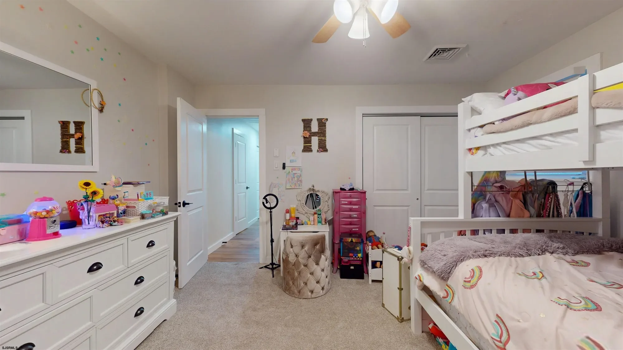 Gallery photo 4