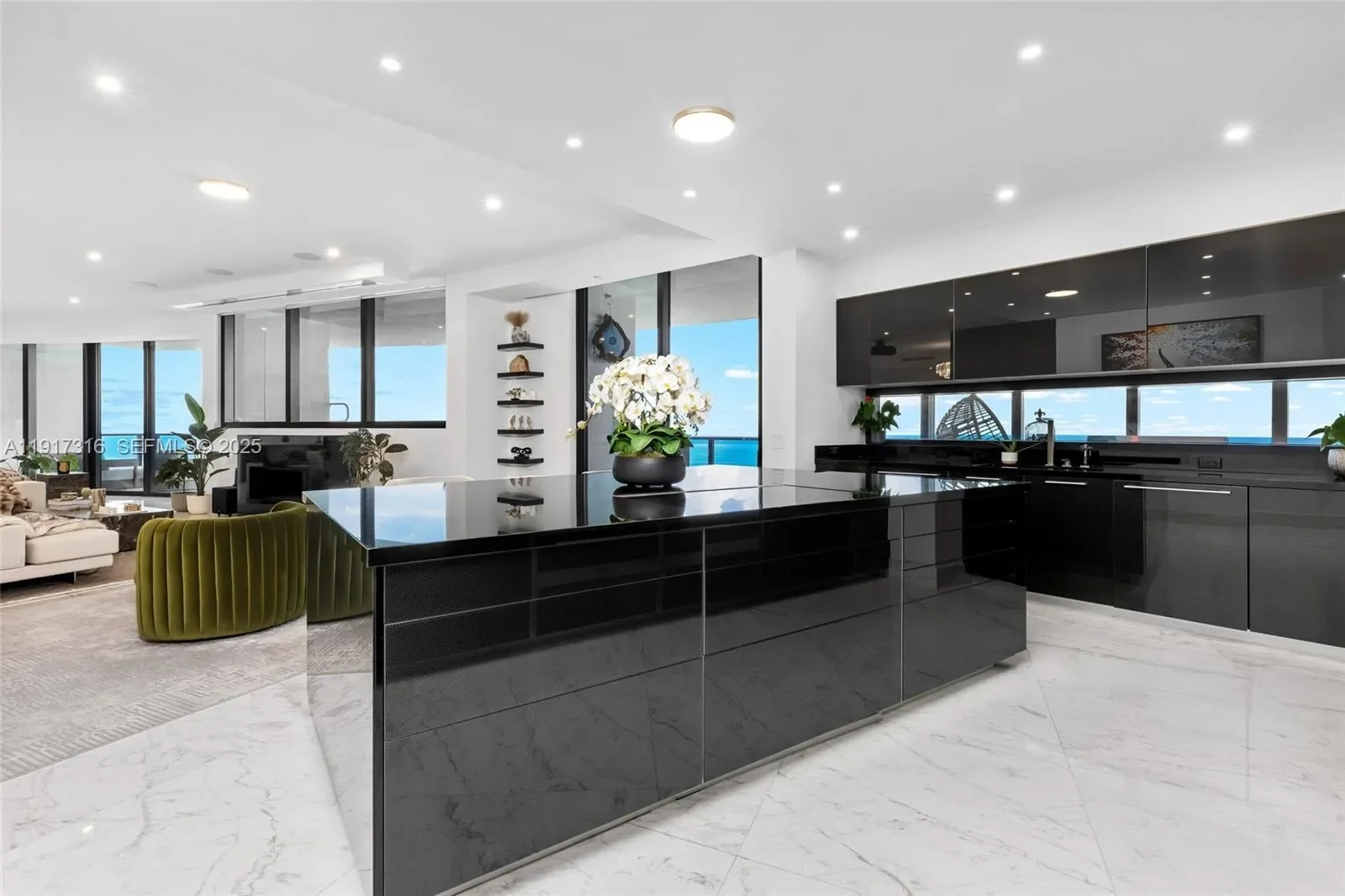 18555 Collins Ave, Golden Beach, Florida, United States. - Photo 29