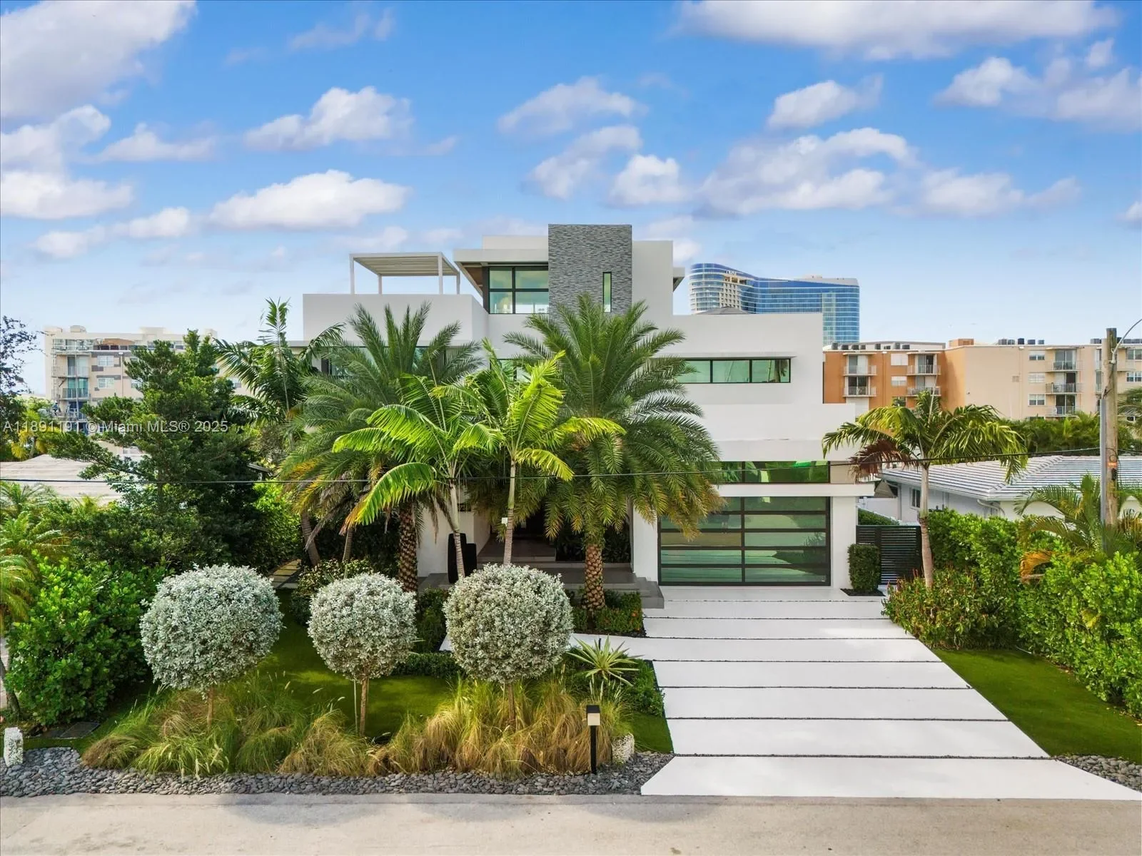 1736 SE 14th St, Fort Lauderdale, Florida, United States. - Photo 4
