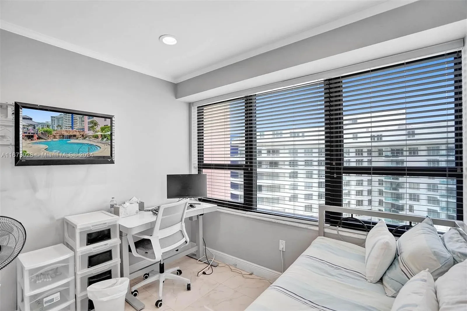 5225 Collins Ave PH7, Miami Beach, Florida, United States. - Photo 21