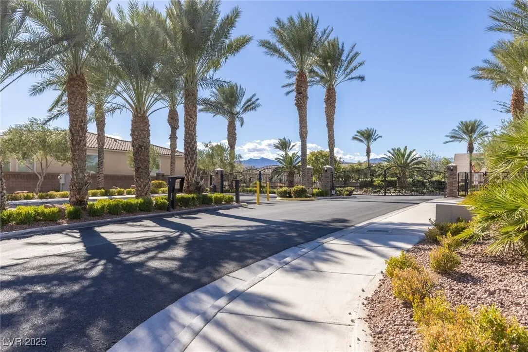 7304 Buttons Ridge Drive, Las Vegas, Nevada, United States. - Photo 64