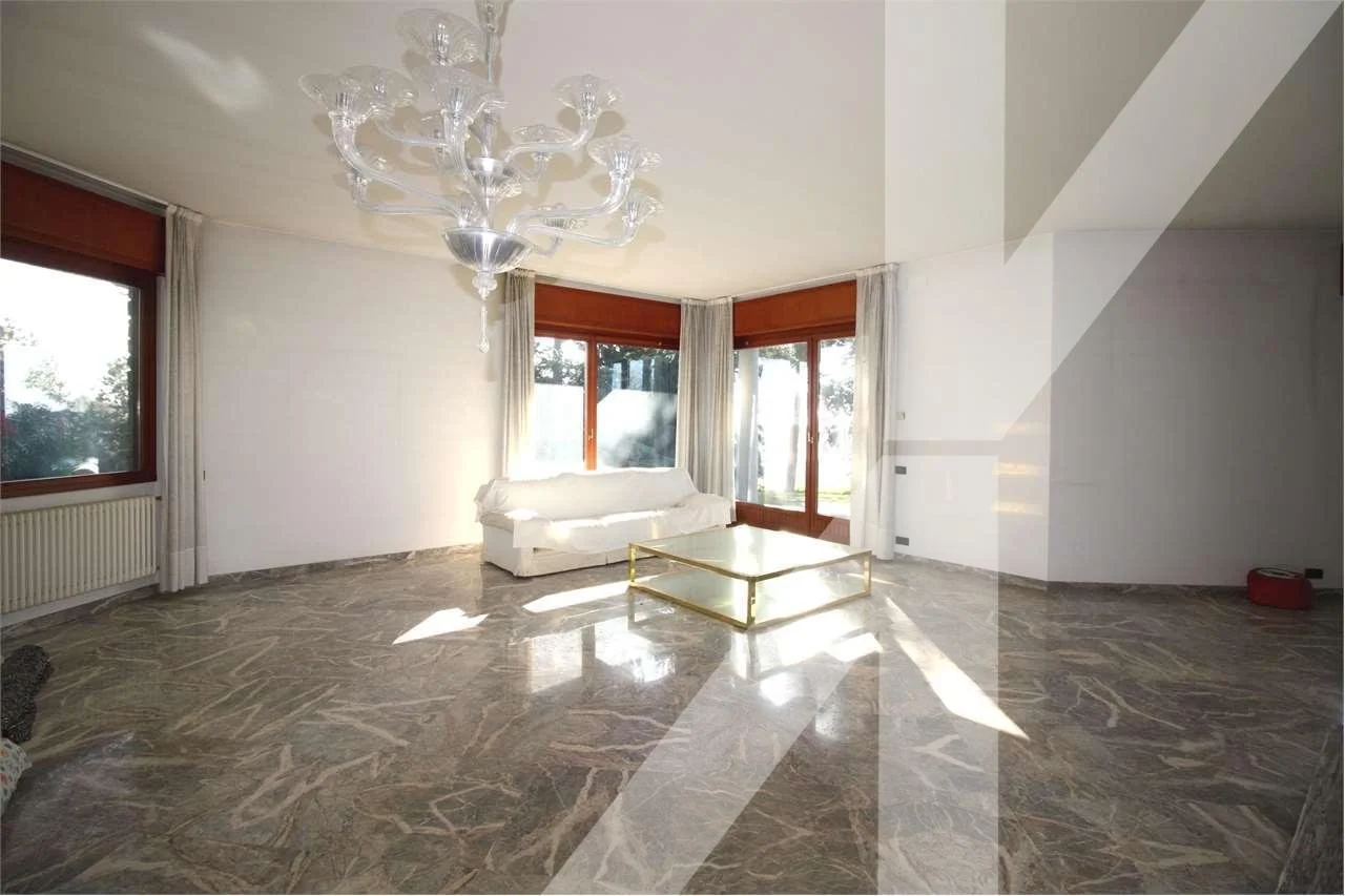 Gallery photo 11