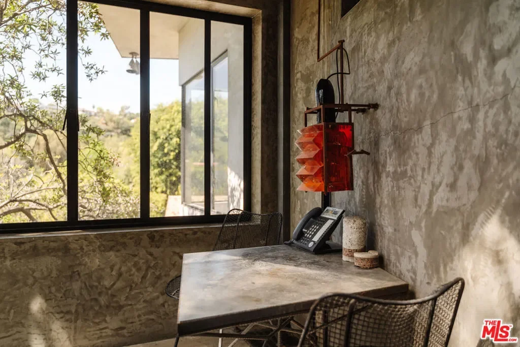 7017 Senalda Road, Los Angeles, California, United States. - Photo 26