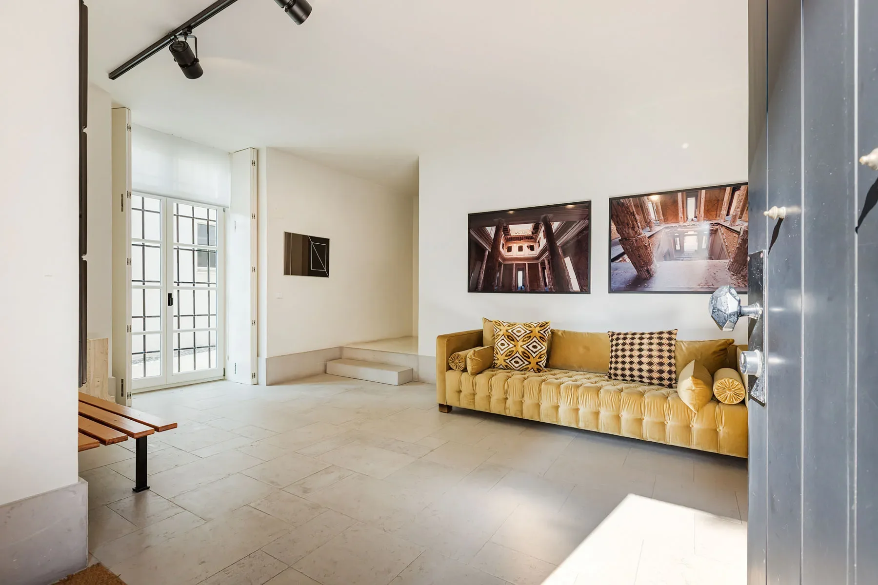 Gallery photo 1