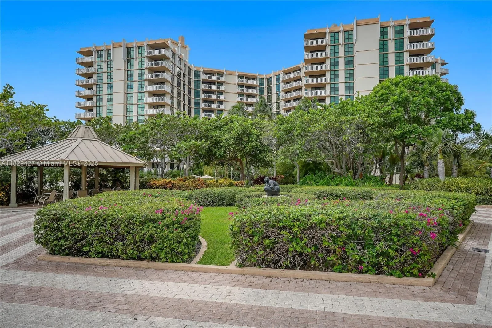 1121 Crandon Blvd F201, Key Biscayne, Florida, United States. - Photo 50