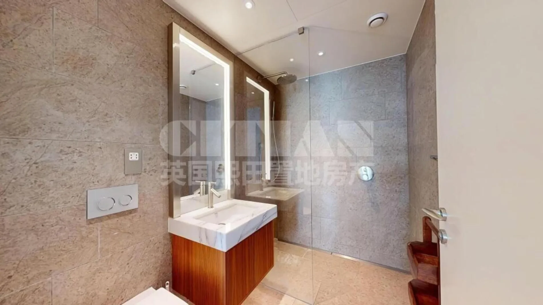 Gallery photo 3