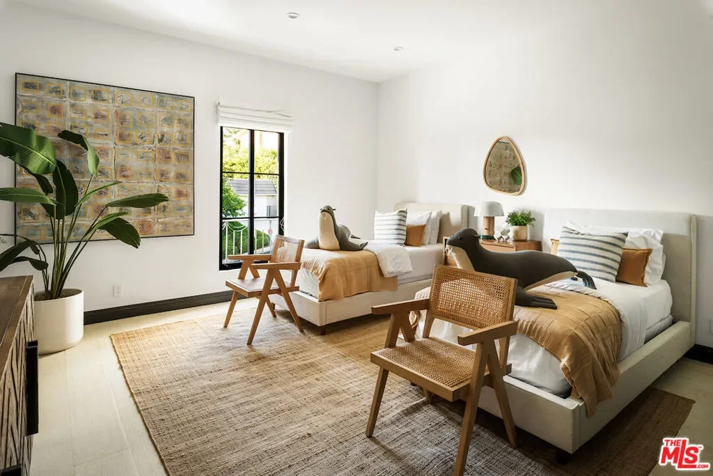 10932 Savona Road, Los Angeles, California, United States. - Photo 26