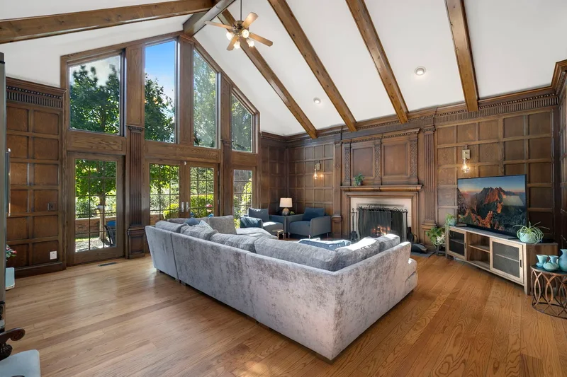1222 Champion Forest Court, Wheaton, Illinois, United States. - Photo 13