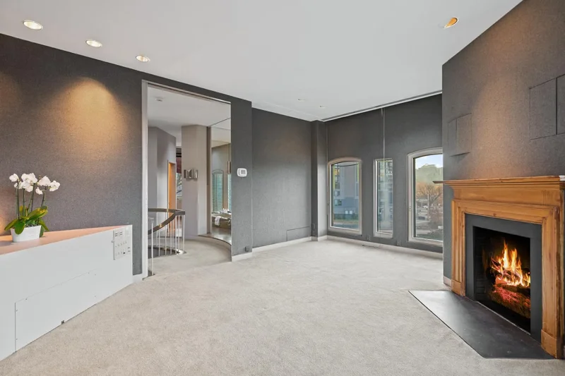 901 26th Street NW, Washington, DC 20037, Washington, District of Columbia, United States. - Photo 27