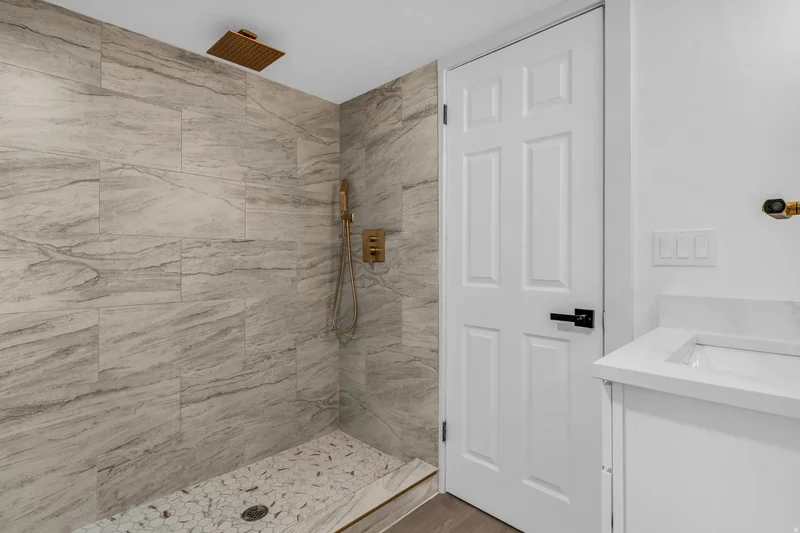 941 E CARNATION DR, Sandy, Utah, United States. - Photo 25