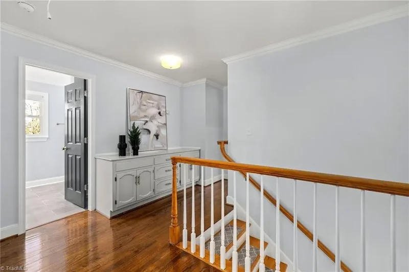 32 Kemp Road E, Greensboro, North Carolina, United States. - Photo 21