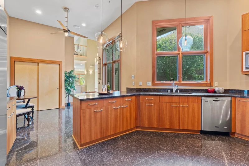 7513 W Tuckaway Pines Cir, Franklin, WI 53132, Franklin, Wisconsin, United States. - Photo 9