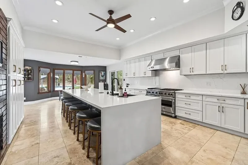 36500 De Portola Road, Temecula, California, United States. - Photo 17