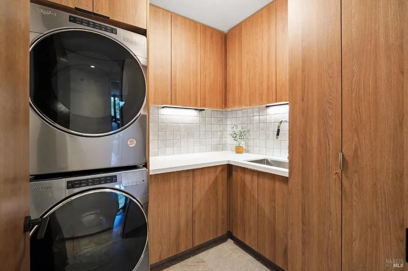160 Woodlands Drive SE, Healdsburg, California, United States. - Photo 30