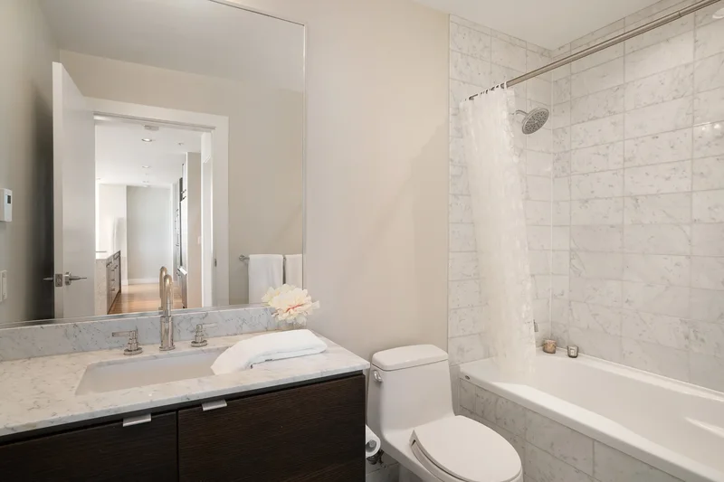 201-9809 Seaport Place, Sidney, BC V8L 0A5, Sidney, British Columbia, Canada. - Photo 24