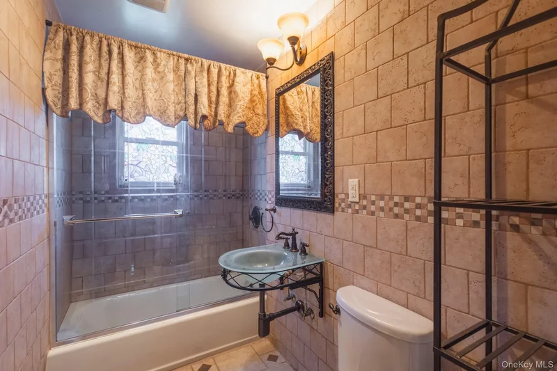 41-16 249th Street , Little Neck, NY 11363, New York, New York, United States. - Photo 6
