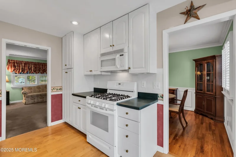 39 Bayberry Lane, Middletown, NJ 07748, North Middletown, New Jersey, United States. - Photo 18