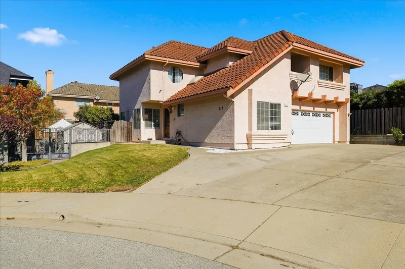 215 June Court, Watsonville, California, United States. - Photo 9