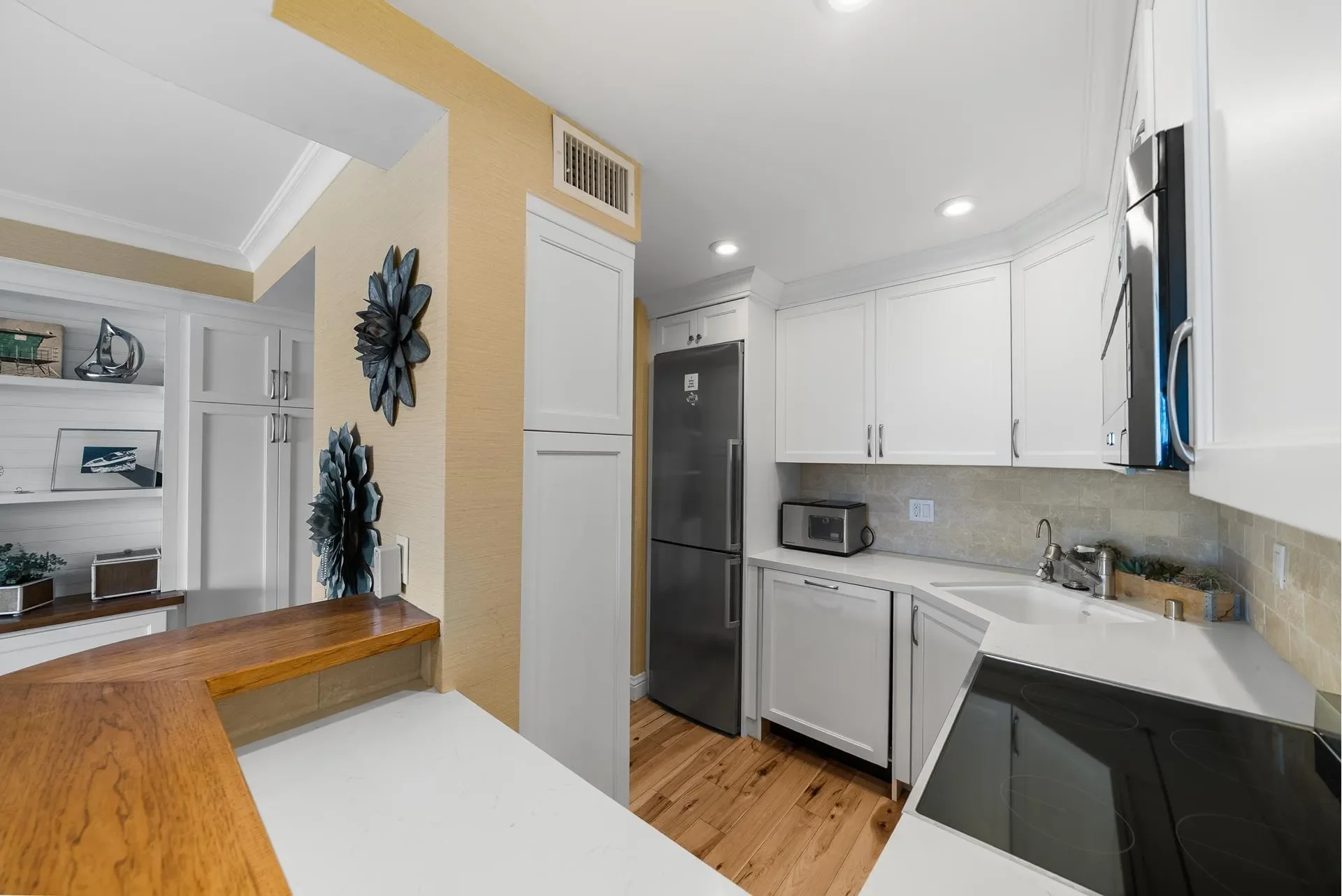 1720 Avenida Del Mundo, Coronado, California, United States. - Photo 10