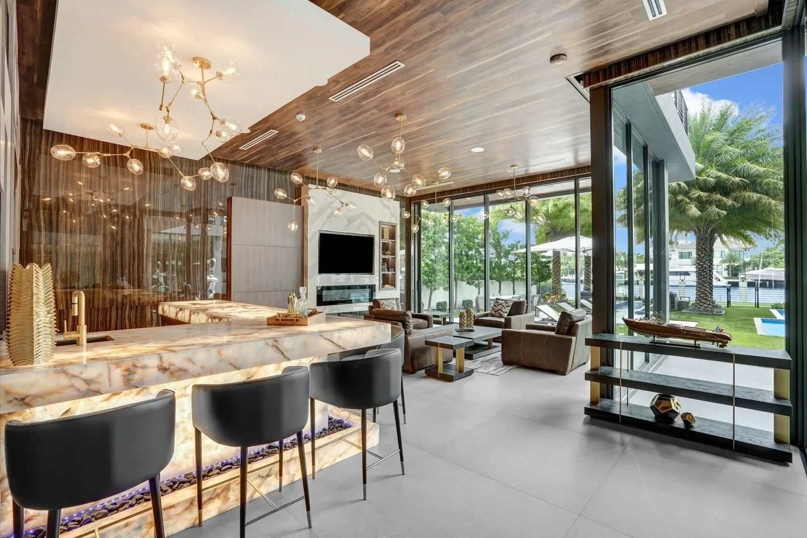 671 Middle River Dr, Fort Lauderdale, Florida, United States. - Photo 39