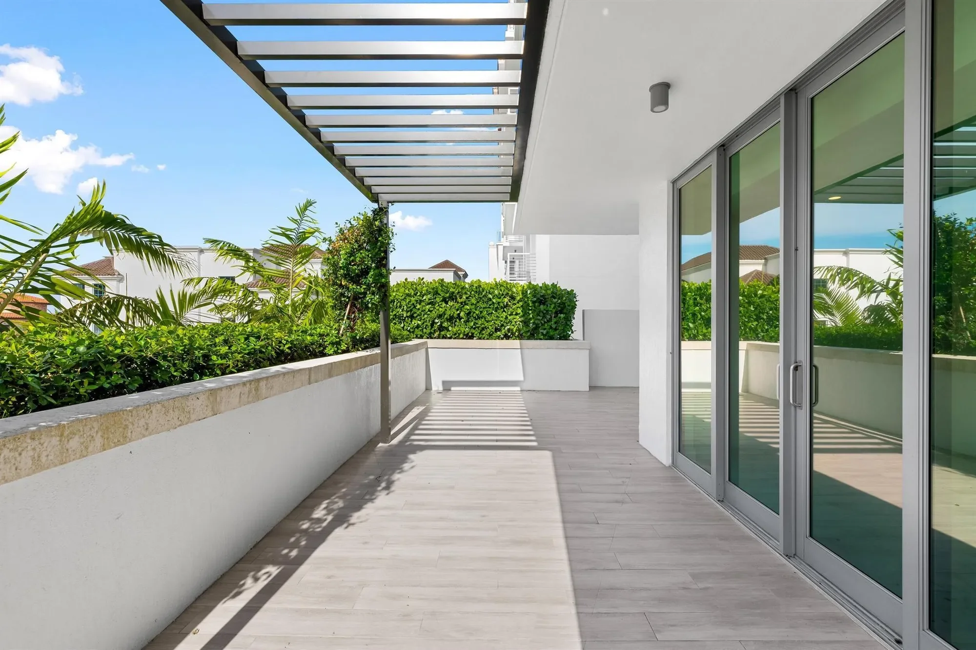 475 E Royal Palm Road, Boca Raton, Florida, United States. - Photo 10