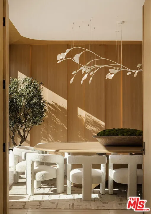 1165 Somera Road, Los Angeles, California, United States. - Photo 4